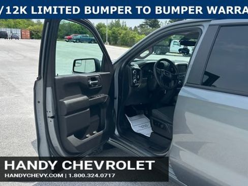 Certified 2021 GMC Sierra 1500 4x4 Crew Cab w/ Sierra Value Package image 11