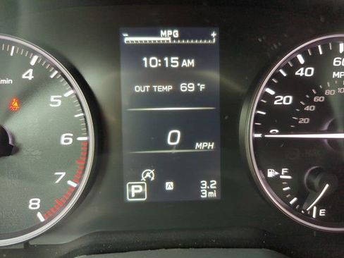 Used 2025 Subaru Outback Premium image 21