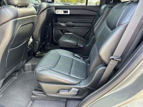 Used 2020 Ford Explorer ST w/ Premium Technology Package image 8