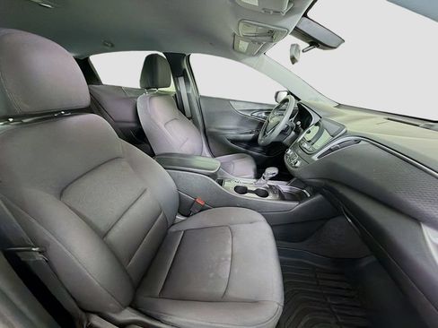 Used 2022 Chevrolet Malibu LT FWD image 33