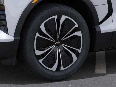 New 2026 Chevrolet Blazer EV LT image 9
