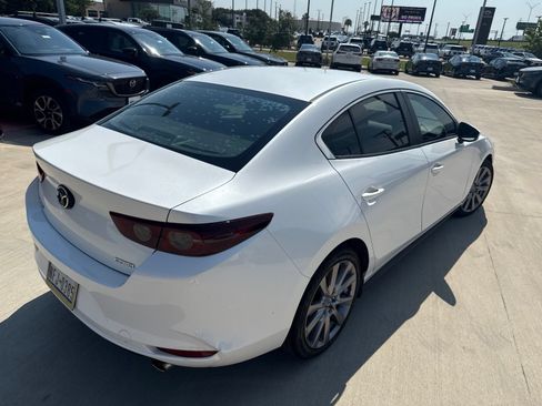 Used 2020 MAZDA MAZDA3 Sedan w/ Select Package FWD image 5