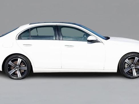 Certified 2025 Mercedes-Benz C 300 4MATIC Sedan image 4