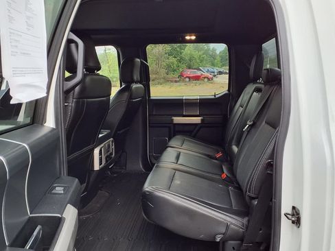 Used 2020 Ford F150 Lariat w/ Equipment Group 502A Luxury AWD/4WD image 9