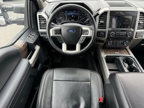 Used 2018 Ford F250 Lariat w/ Lariat Ultimate Package image 29