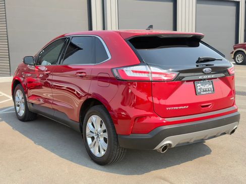 Used 2022 Ford Edge Titanium AWD/4WD image 5