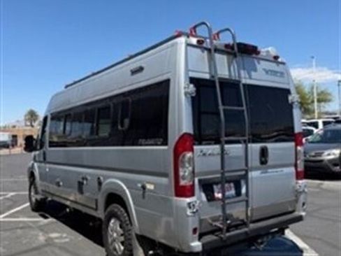 Used 2019 RAM ProMaster 3500 w/ Premium Appearance Group FWD image 4