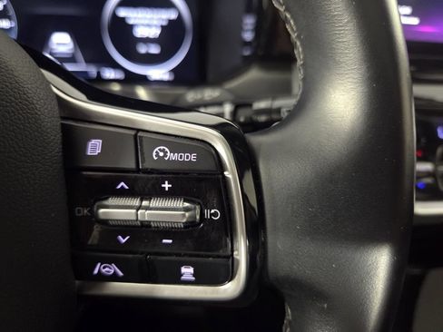Used 2023 Kia Sorento SX FWD image 17