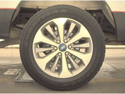 Used 2017 Ford F150 XL w/ Equipment Group 101A Mid image 13