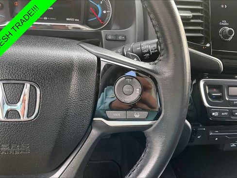 Used 2022 Honda Pilot Touring image 12