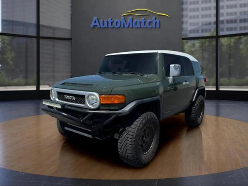 Used 2010 Toyota FJ Cruiser 4WD image 3