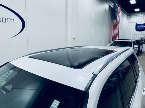 Used 2024 Toyota Grand Highlander AWD Hybrid image 14