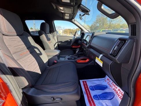 New 2025 Nissan Frontier PRO-4X image 17