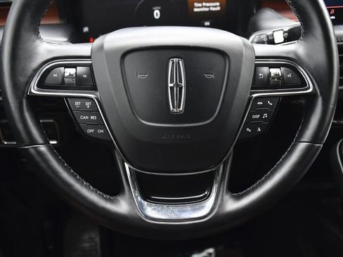 Used 2022 Lincoln Nautilus Reserve w/ Monochromatic Package FWD image 7