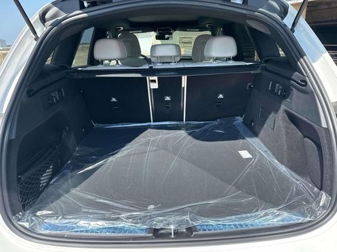 New 2026 Mercedes-Benz GLC 300 image 5