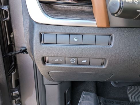 New 2026 Nissan Rogue Platinum AWD/4WD image 13