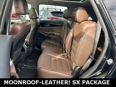 Used 2020 Kia Sorento SX image 15