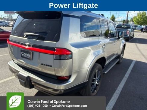 Used 2024 Lexus GX 550 w/ Cold Area Package AWD/4WD image 9
