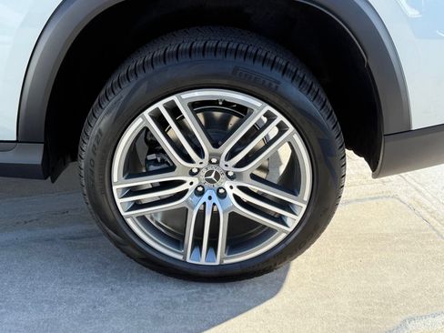 New 2026 Mercedes-Benz GLS 450 4MATIC image 14