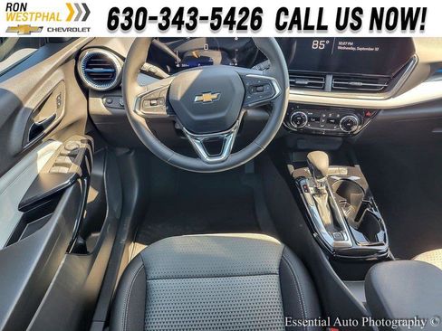 New 2025 Chevrolet Trax LT w/ Driver Confidence Package image 10