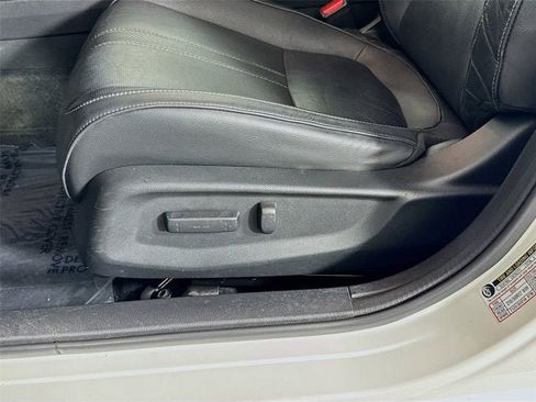 Used 2018 Honda Civic Touring image 21