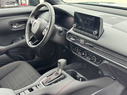 Certified 2025 Honda HR-V Sport image 8
