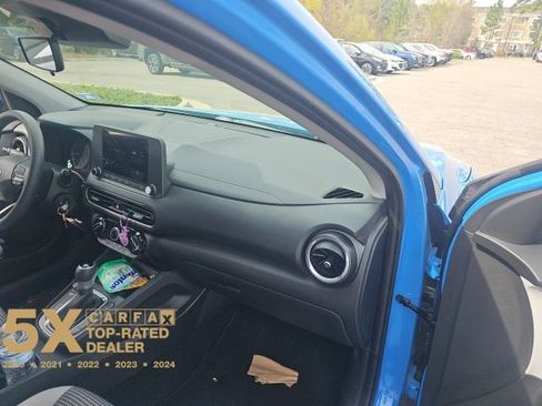 Certified 2022 Hyundai Kona SE w/ Cargo Package image 29