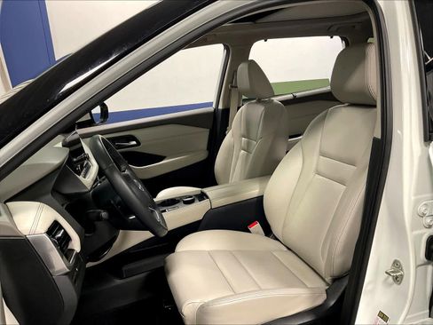 Certified 2023 Nissan Rogue SL w/ SL Premium Package image 10