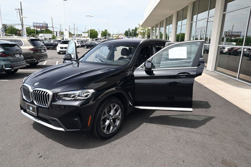 Used 2024 BMW X3 xDrive30i w/ Convenience Package AWD/4WD image 40