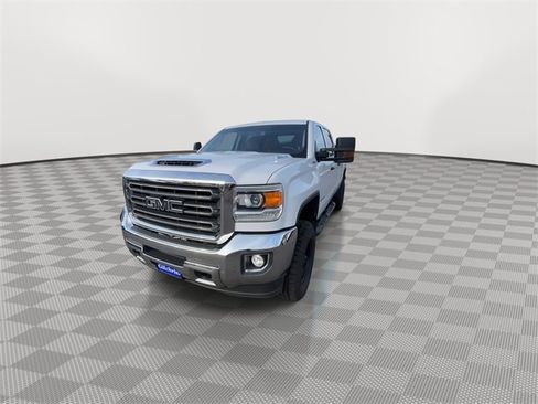 Used 2019 GMC Sierra 2500 Base 4D Crew Cab w/ Sierra Convenience Package image 3