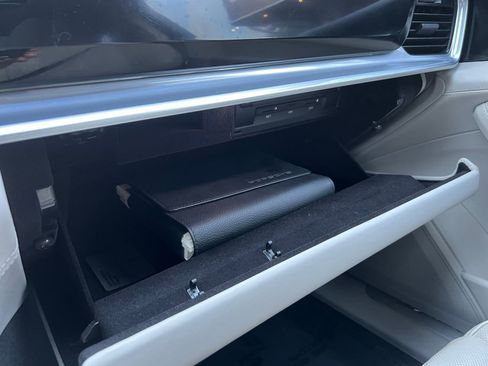 Used 2019 Porsche Panamera 4S image 44