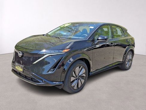 Used 2024 Nissan Ariya AWD image 3