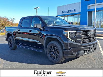 Used 2022 GMC Sierra 1500 Elevation w/ LPO, Elevation Black Package