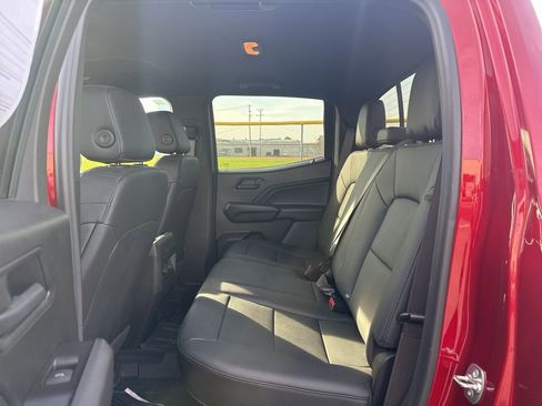 Used 2025 Chevrolet Colorado Trail Boss image 6