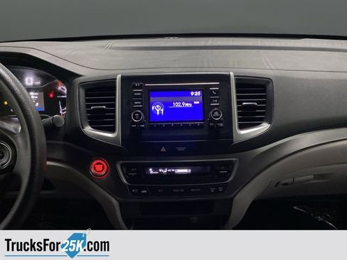 Used 2017 Honda Ridgeline RT image 16