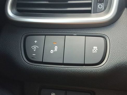 Used 2019 Kia Sorento FWD V6 image 24