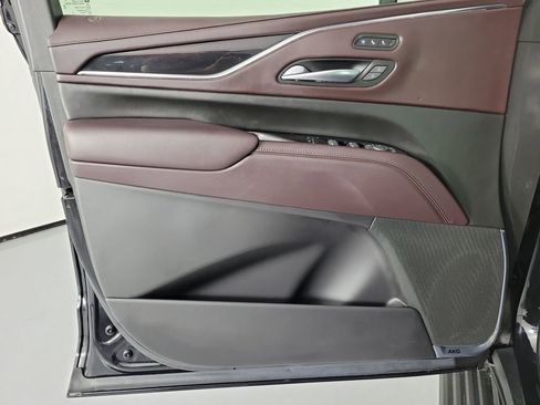 Certified 2023 Cadillac Escalade Sport Platinum w/ LPO, ONYX Package image 21