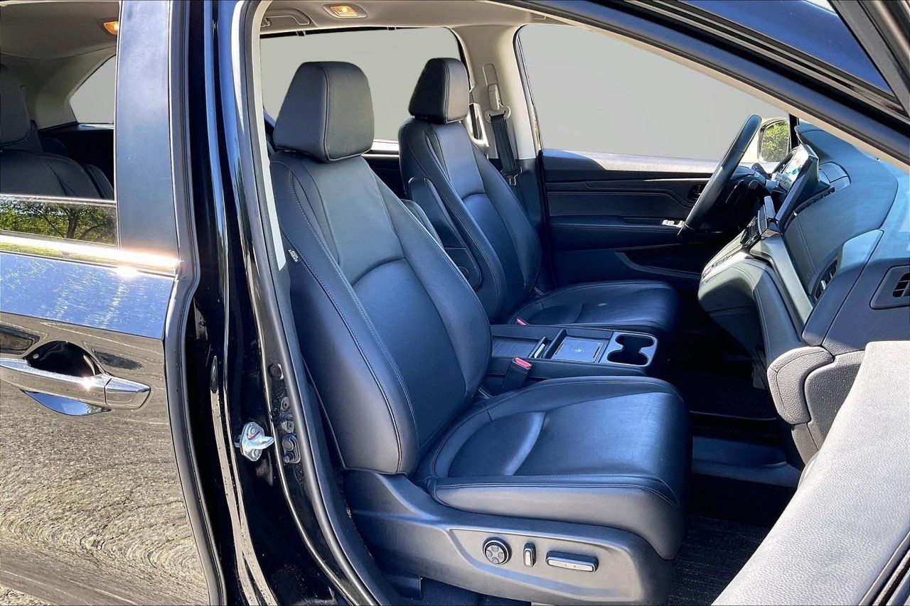 Used 2025 Honda Odyssey EX-L image 23