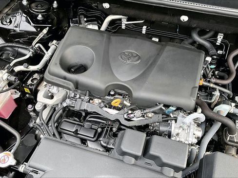 Used 2024 Toyota RAV4 XLE image 30