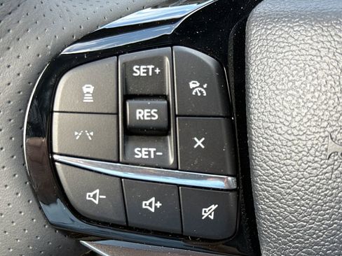 New 2026 Ford Explorer Tremor w/ Tremor Convenience Package image 31