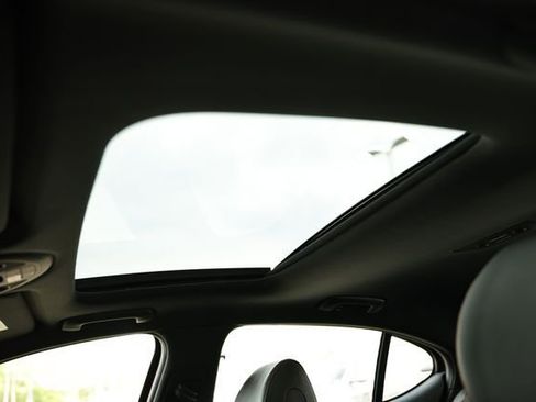 New 2025 Genesis G70 3.3T Advanced image 26