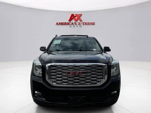 Used 2018 GMC Yukon XL Denali w/ Denali Ultimate Package AWD/4WD image 9