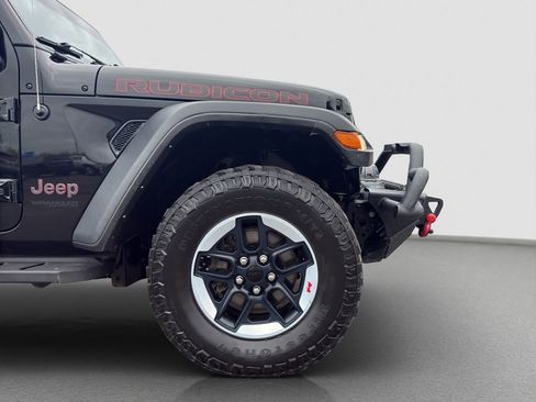 Used 2022 Jeep Wrangler Unlimited Rubicon w/ Cold Weather Group AWD/4WD image 21