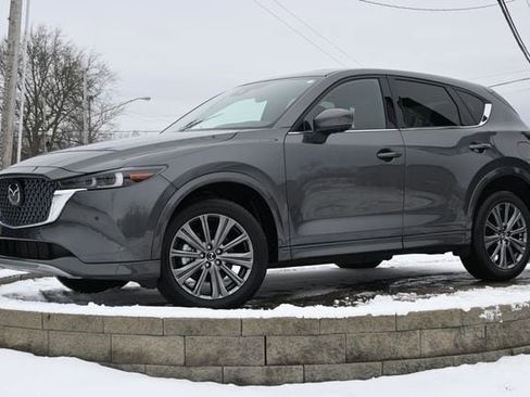 Used 2025 MAZDA CX-5 Signature image 1