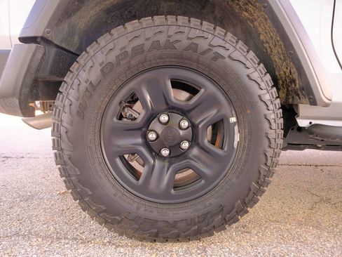 Used 2024 Jeep Wrangler Sport image 32