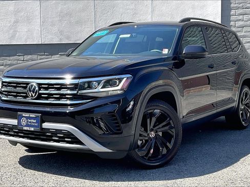 Certified 2023 Volkswagen Atlas SE w/ Panoramic Sunroof Package FWD image 12