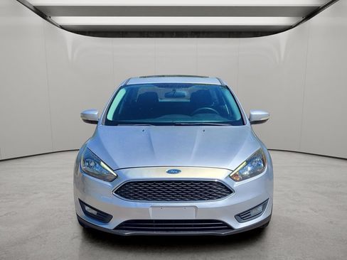 Used 2018 Ford Focus SEL w/ Cold Weather Package FWD image 6