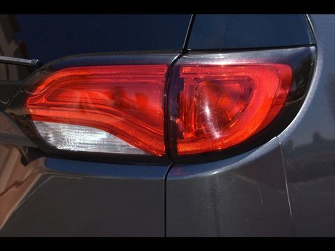 Used 2021 Chrysler Voyager Lxi FWD image 51