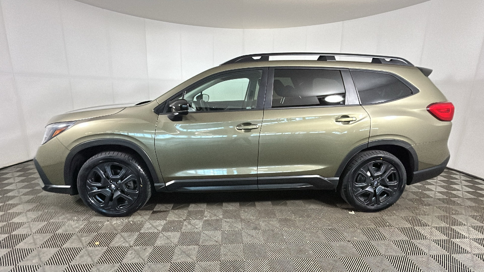 Used 2024 Subaru Ascent Onyx Edition AWD/4WD image 7