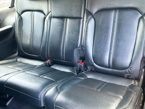 Used 2024 Jeep Wagoneer L Series II w/ Flexible Seating Group RWD image 24